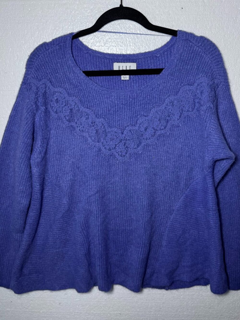Elle Size Medium Purple Lace Crew Neck Pullover Sweater Ribbed Soft Knit Casual